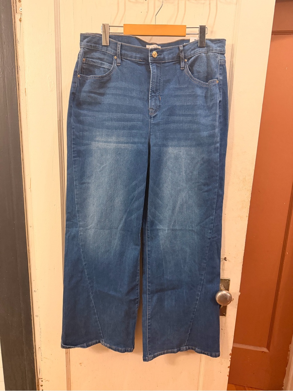 Nicole Miller Super High-Rise Wide Leg Jeans, Size US 12